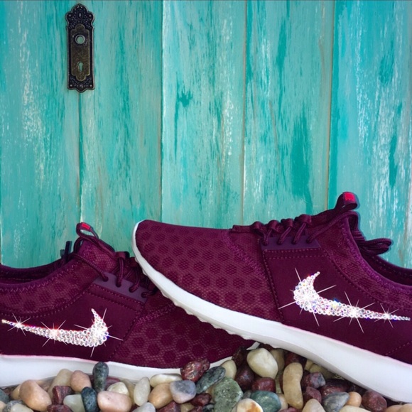 Zapatos Nike Venden Cristales De Swarovski Poshmark Juvenate En Borgoña Zapatos Nike Venden Cristales De En Swarovski Poshmark Juvenate En De Borgoña 9b20c8