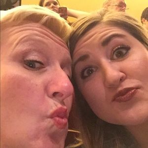 Meet your Posher, Denise