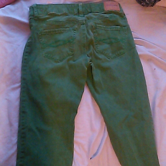 Abercrombie - Picture 1 of 2