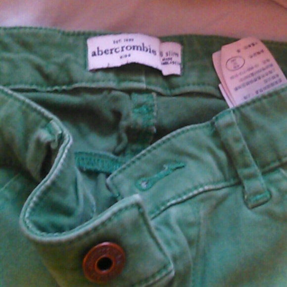 Abercrombie - Picture 2 of 2