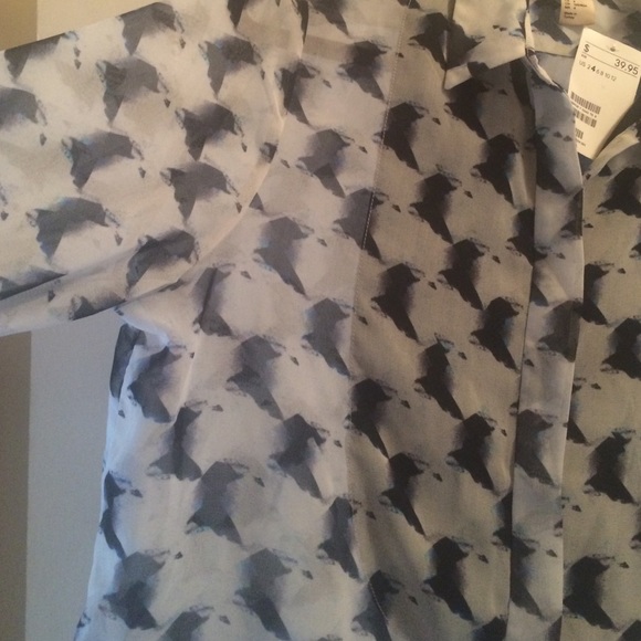H&M sheer button down shirt NWT - Picture 3 of 4