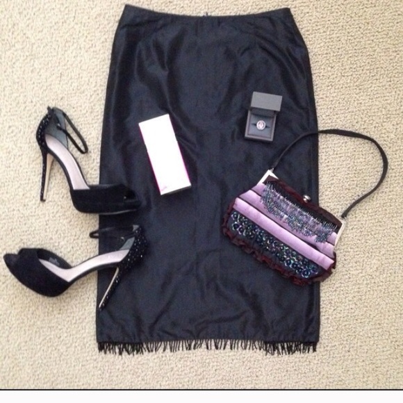 Fringe And Metallic Ribbon Evening Bag - Picture 2 of 4