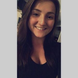 Meet your Posher, Simone