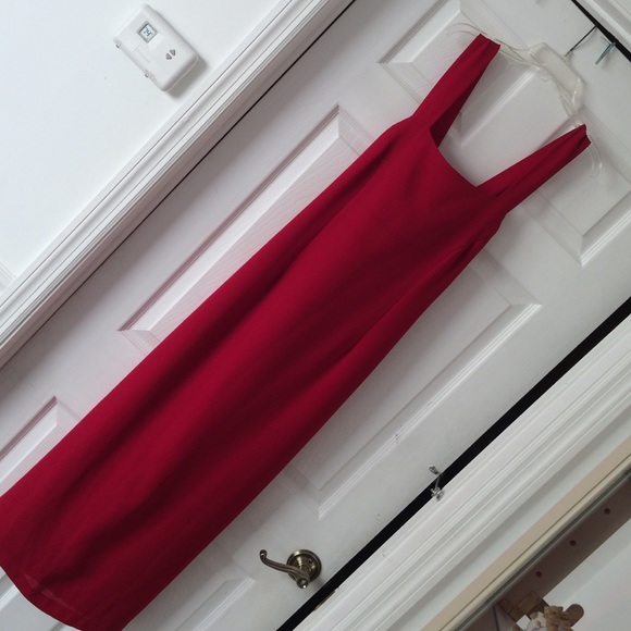 Gorgeous red dress!!
