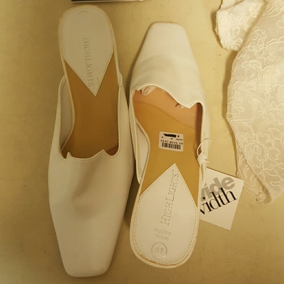 White slip on w low heel