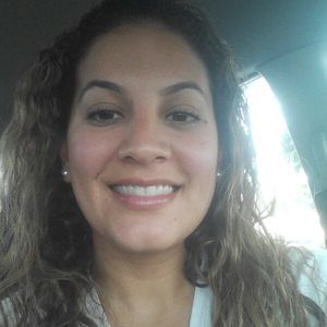 Meet your Posher, Paola