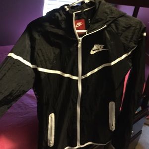 Nike windbreaker