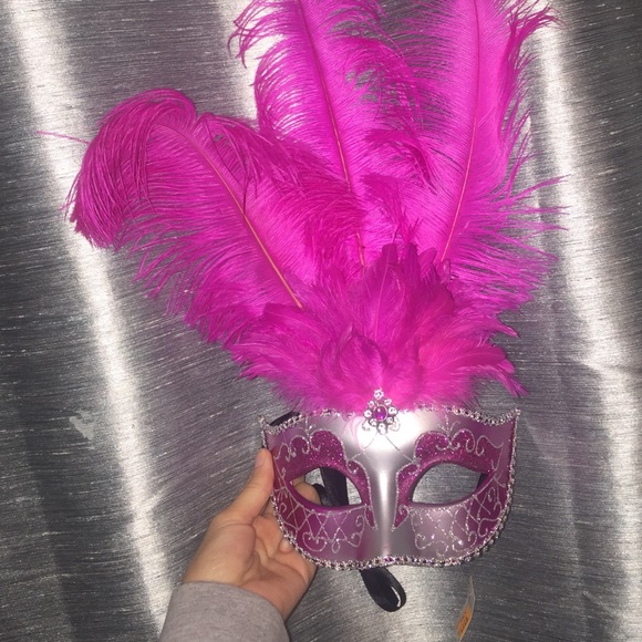 Masquerade mask