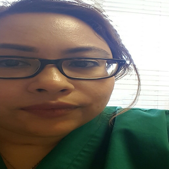 Meet your Posher, Angie