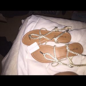 Nwt sandals