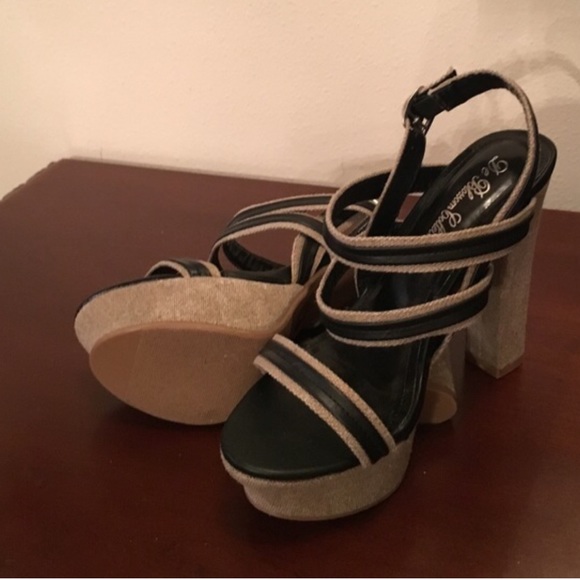 Black and Tan Open Toe Platform Heel - Picture 3 of 3