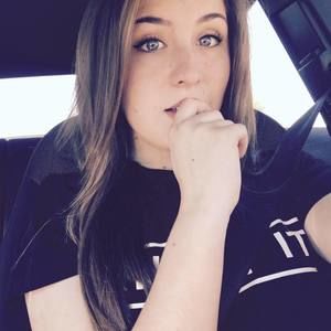 Meet your Posher, Macaela