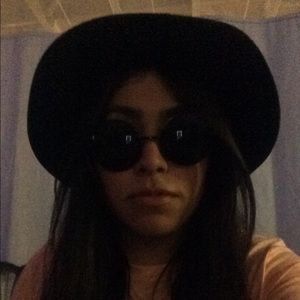 Meet your Posher, Jocelyn