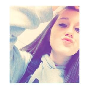 Meet your Posher, Holly