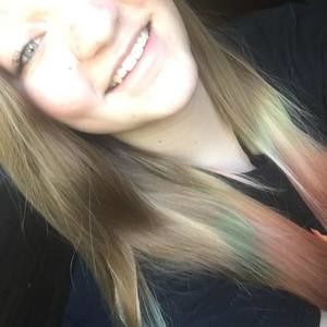 Meet your Posher, Dana