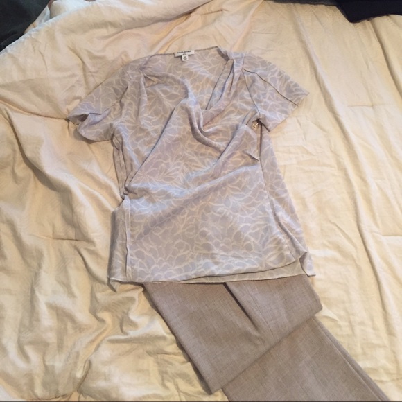 Banana Republic 4P light blue blouse