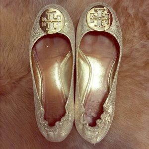 AUTHENTIC Tory Burch gold reva ballet flats