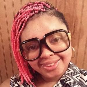 Meet your Posher, Sennaia