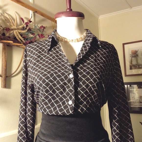 N.Y. & Co. Blouse Top - Picture 2 of 4