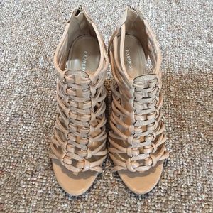 Express: Nude wrap wedge