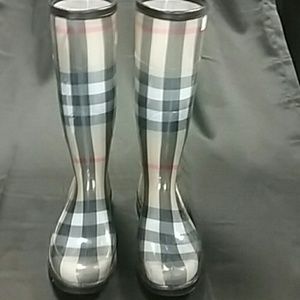 Rain boots