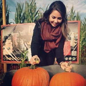 Meet your Posher, Sara