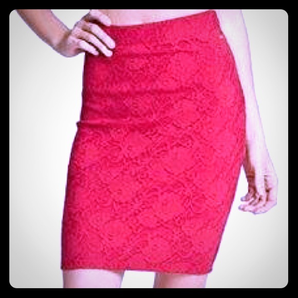 Guess Pink Floral Lace Skirt. As New.