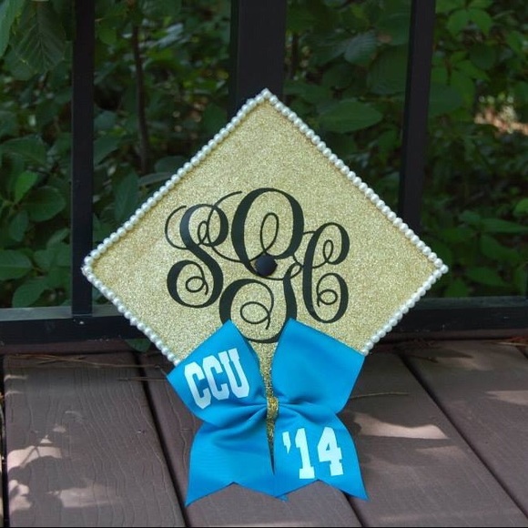 Meet your Seller 🎀 Posh Ambassador - Picture 5 of 6