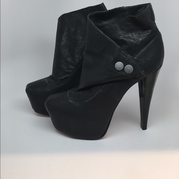 Alice & Olivia Platform Boots