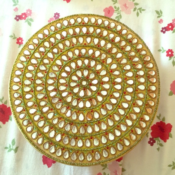 Jewelry box