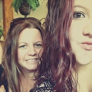 Meet your Posher, Niki