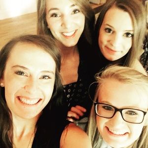 Meet your Posher, Kelli