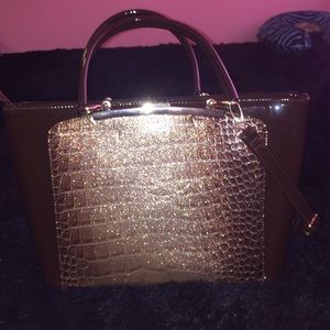 BRAND NEW DESIGNER PURSE