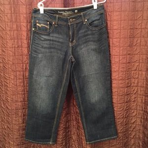 Never worn Capri jeans