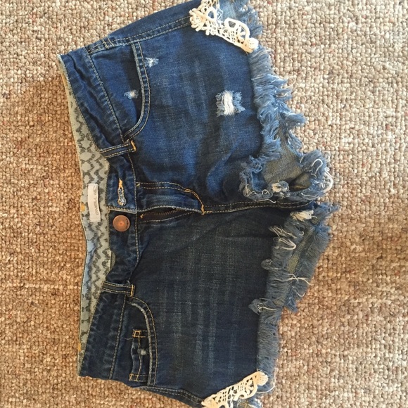 O'Neill crochet side short