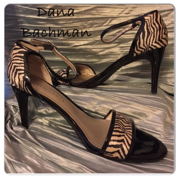 Dana Buchman Shoes - Super cute animal print heels!