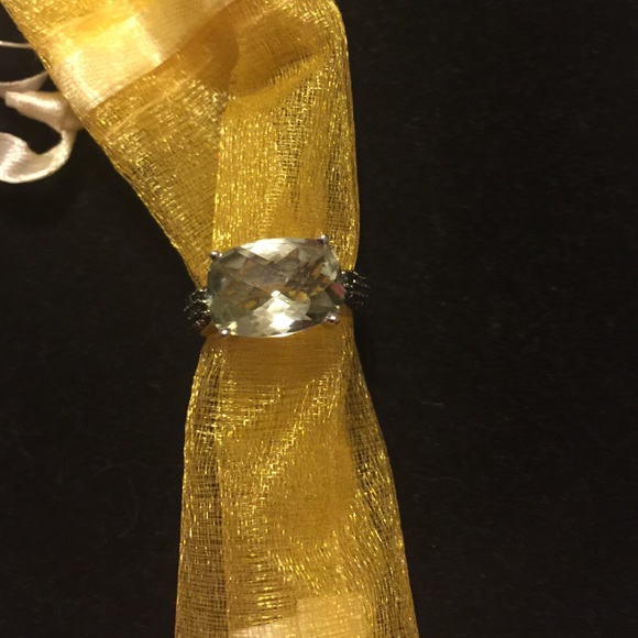 6.21 CTW Genuine Amethyst with green diamonds. - Picture 3 of 3