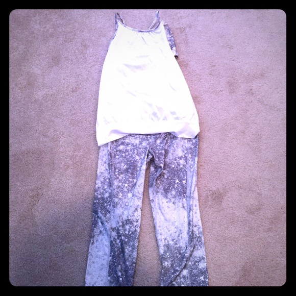 Old Navy White & Gray workout outfit szM