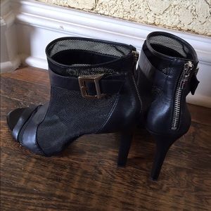 Euc BCBG ultra sexy black heels with mesh- size 10