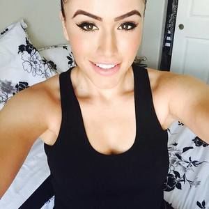 Meet your Posher, Karina