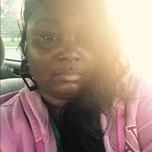 Meet your Posher, Lakeisha