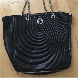 Henri Bendel Authentic Leather Purse!