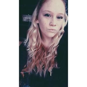 Meet your Posher, Karissa