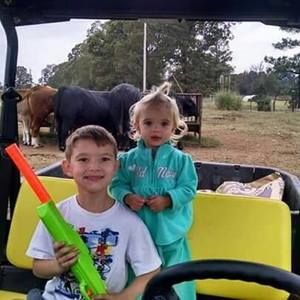 Meet your Posher, Kay