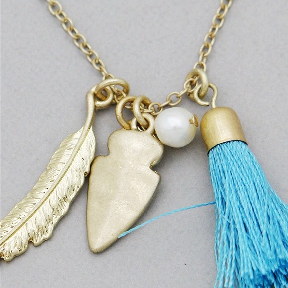 Gold arrow leaf turquoise tassel necklace set - Picture 3 of 4
