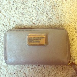 Marc by Marc Jacobs smart phone wristlet