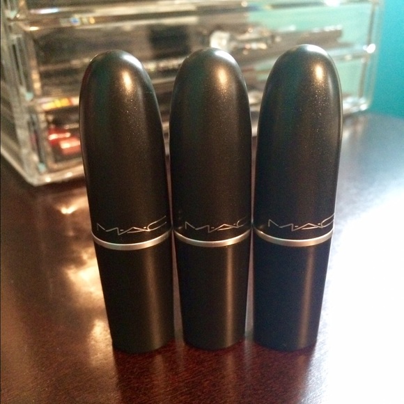 [Reposh] MAC Lipsticks