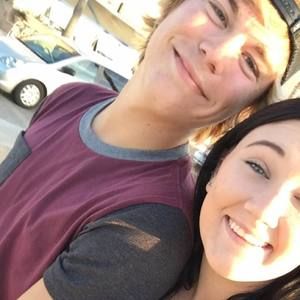 Meet your Posher, Alexia