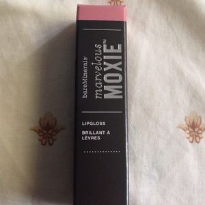 Brad new bare minerals lipgloss in sparkle plug