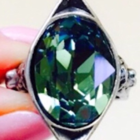 La Fée Verte - Absinthe Fairy Swarovski Ring - Picture 4 of 4